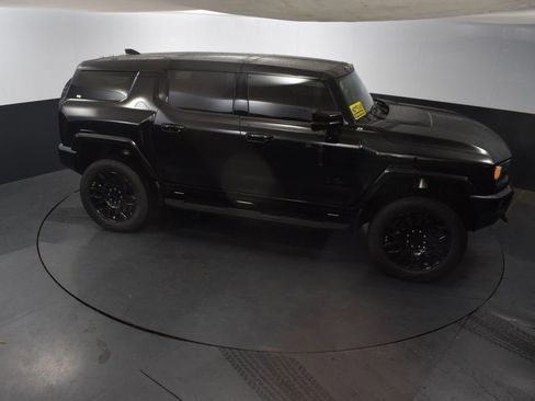 New 2025 GMC Hummer EV 2X w/ LPO, Dark Essentials Package image 38