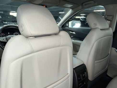 Used 2023 Cadillac XT4 Luxury FWD image 23