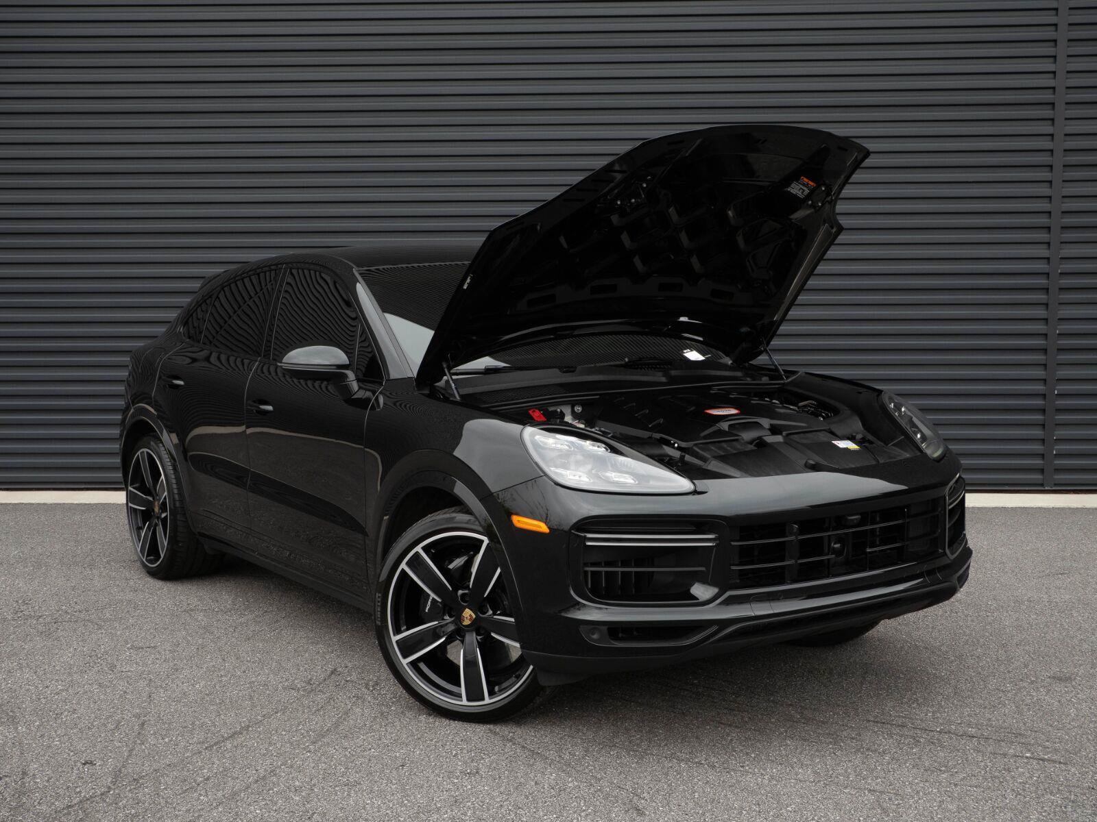 Certified 2023 Porsche Cayenne Turbo AWD/4WD image 34
