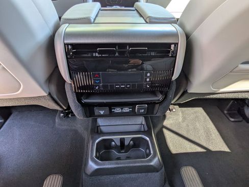 New 2026 Jeep Grand Wagoneer Limited image 22