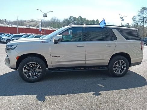 Used 2024 Chevrolet Tahoe Z71 w/ Luxury Package AWD/4WD image 6