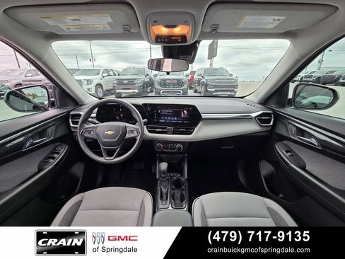 Used 2024 Chevrolet TrailBlazer LT w/ Driver Confidence Package FWD image 26