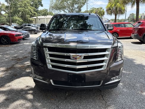 Used 2015 Cadillac Escalade Premium AWD/4WD image 8