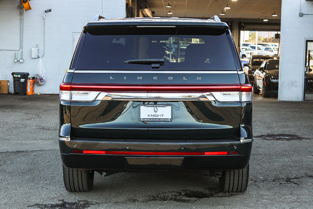 Used 2024 Lincoln Navigator Black Label AWD/4WD image 8