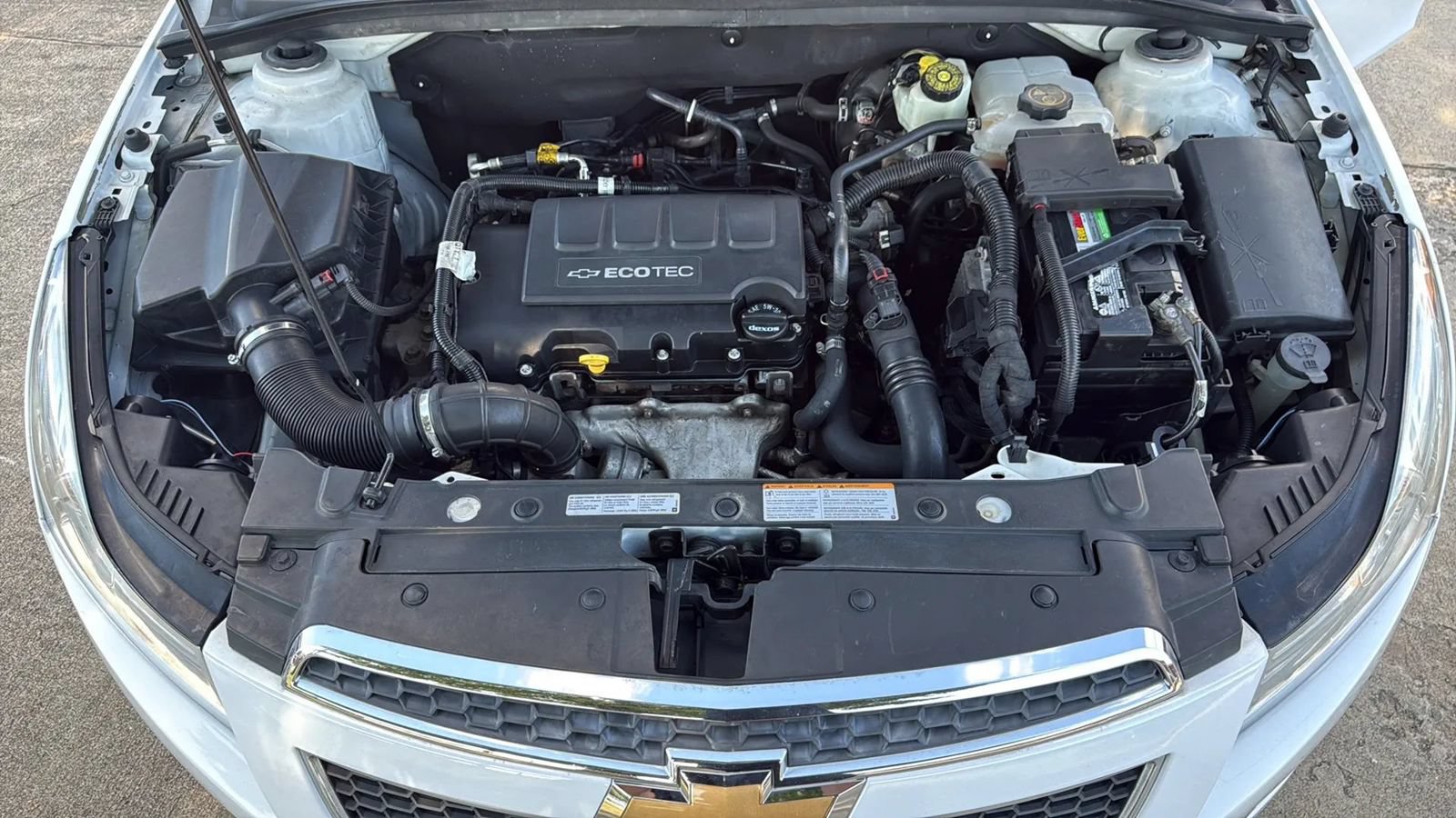 Used 2014 Chevrolet Cruze LTZ w/ RS Package FWD image 30