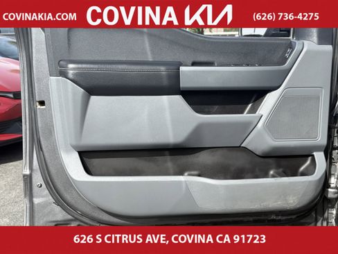 Used 2022 Ford F150 XLT w/ Trailer Tow Package image 9