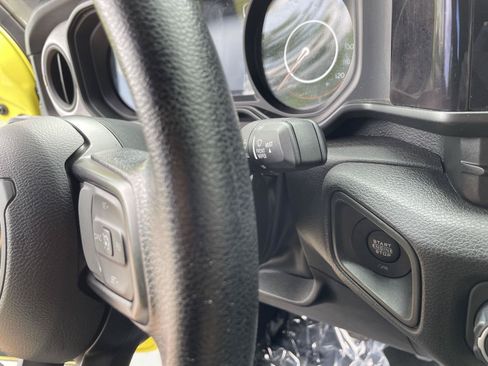 Used 2024 Jeep Wrangler Sport AWD/4WD image 21