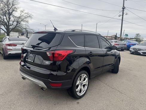 Used 2019 Ford Escape Titanium image 7
