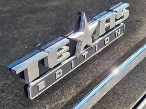 Used 2017 Chevrolet Tahoe LT w/ Texas Edition Package image 12