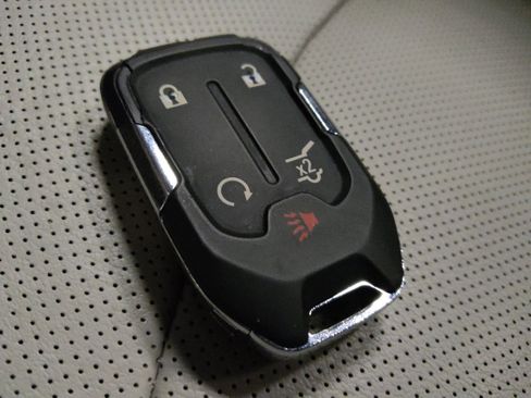 Used 2020 GMC Terrain Denali w/ Denali Premium Package image 32