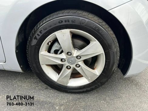 Used 2012 Hyundai Elantra GLS w/ Preferred Pkg 3 FWD image 17