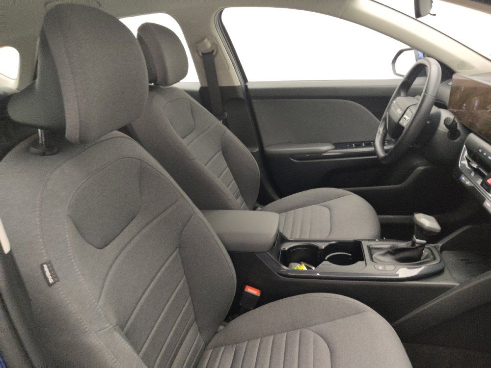 Used 2025 Kia K4 EX FWD image 21