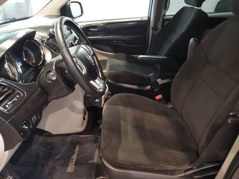 Used 2017 Dodge Grand Caravan SE w/ Power Window Group FWD image 10