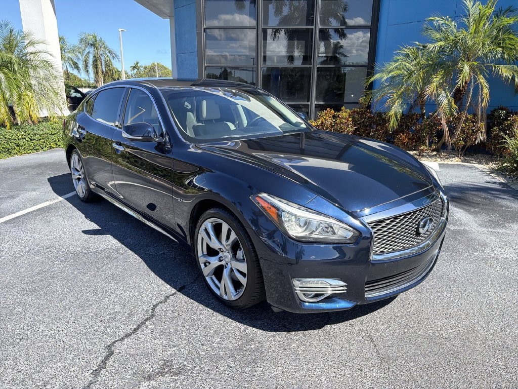 Used 2015 INFINITI Q70 L 3.7 w/ Deluxe Touring Package RWD image 2