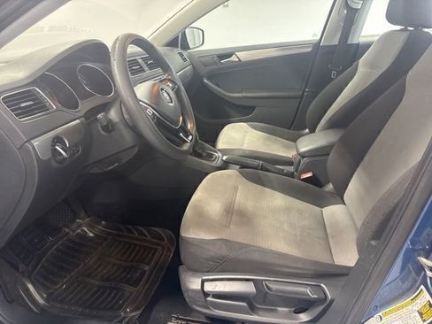 Used 2018 Volkswagen Jetta S FWD image 12