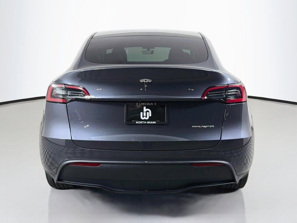 Used 2022 Tesla Model Y Long Range AWD/4WD image 6