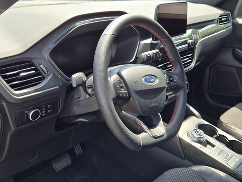 Used 2025 Ford Escape ST-Line AWD/4WD image 7