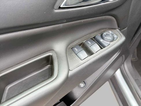 Used 2024 Chevrolet Equinox LT AWD/4WD image 16