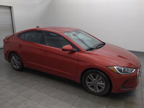 Used 2018 Hyundai Elantra SEL FWD image 11