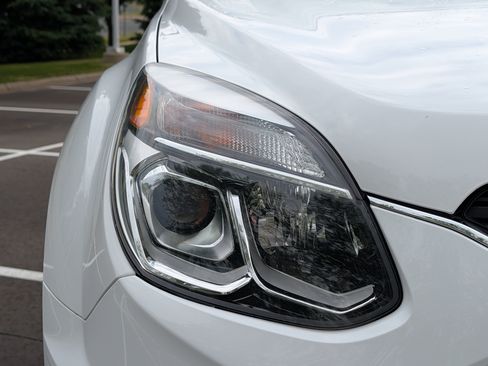 Used 2017 Chevrolet Equinox LS FWD image 16