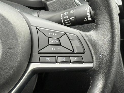 Used 2020 Nissan Rogue SV AWD/4WD image 30
