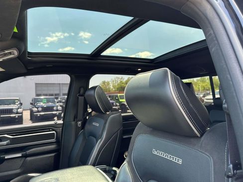 Used 2020 RAM 1500 Laramie AWD/4WD image 23