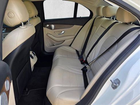 Used 2019 Mercedes-Benz C 300 4MATIC Sedan image 19