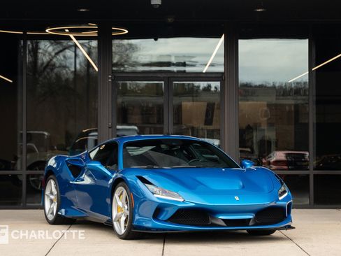 Used 2021 Ferrari F8 Tributo image 1