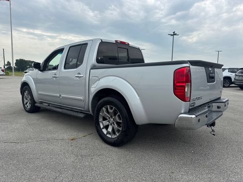Used 2019 Nissan Frontier SL RWD image 4