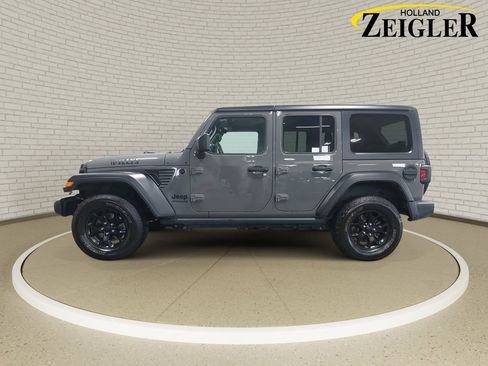 Used 2022 Jeep Wrangler Unlimited Sport AWD/4WD image 8