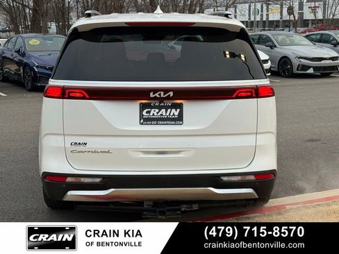Used 2022 Kia Carnival SX image 6