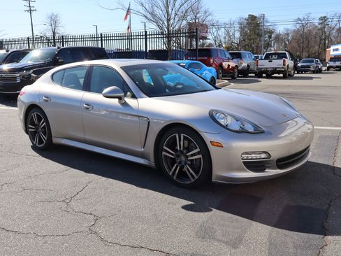 Used 2013 Porsche Panamera 4 image 13