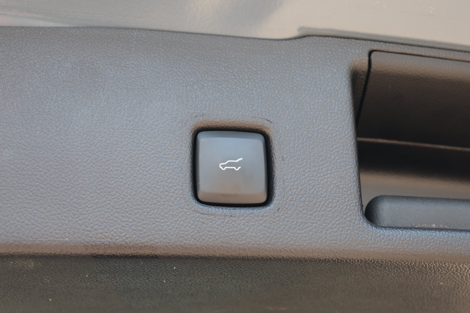 Used 2025 Ford Escape ST-Line Select AWD/4WD image 33
