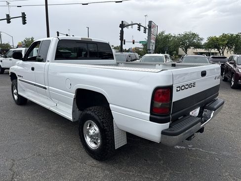 Used 2000 Dodge Ram 2500 Truck 4x4 Quad Cab image 3