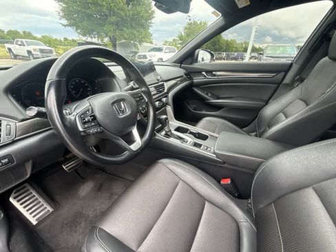 Used 2019 Honda Accord Sport image 14