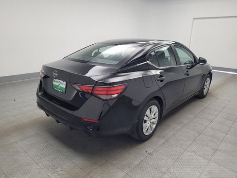 Used 2025 Nissan Sentra S image 9