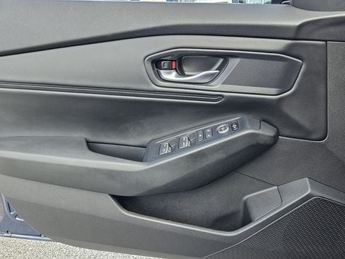 Certified 2025 Honda Accord SE image 33