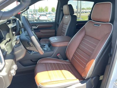 New 2026 GMC Sierra 2500 Denali Ultimate AWD/4WD image 11