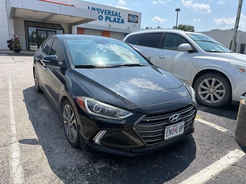 Used 2017 Hyundai Elantra Limited w/ Cargo Package FWD image 3