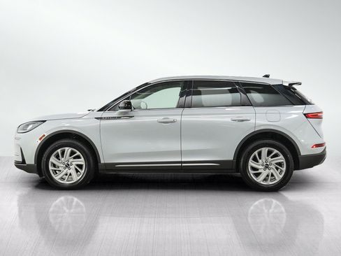 Used 2025 Lincoln Corsair AWD w/ Towing Package image 2