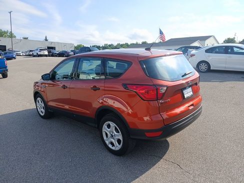 Used 2019 Ford Escape S FWD image 4