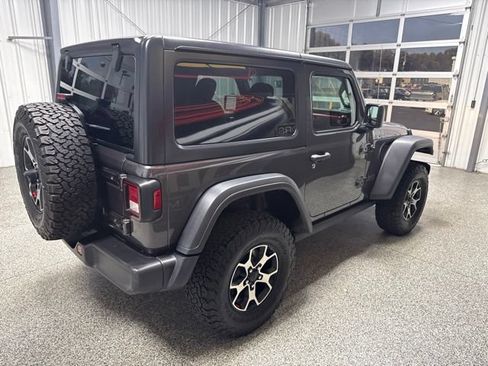 Used 2022 Jeep Wrangler Rubicon w/ Cold Weather Group AWD/4WD image 19