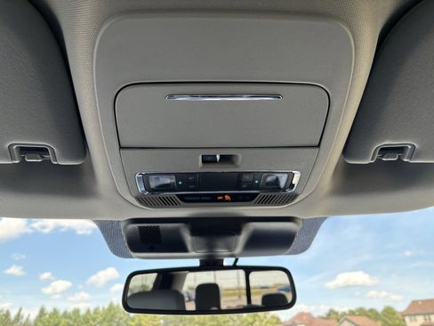 Used 2023 Ford F150 Lariat image 13