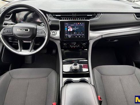 Used 2022 Jeep Grand Cherokee L Laredo w/ Luxury Tech Group I RWD image 15