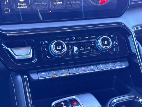 Used 2022 GMC Sierra 1500 AT4X image 31