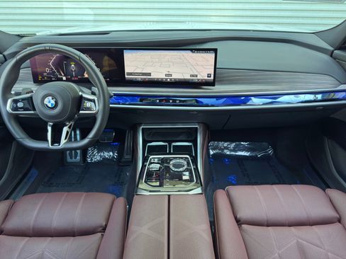 Used 2023 BMW 760i xDrive AWD/4WD image 13