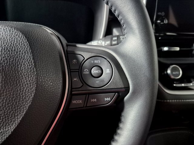Certified 2025 Toyota Corolla XSE FWD image 20