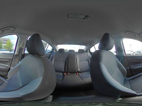 Used 2025 Nissan Versa SV FWD image 40