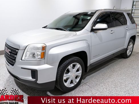 Used 2017 GMC Terrain SLE FWD image 2