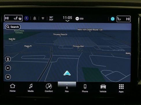 Used 2024 Chrysler Pacifica Select image 24